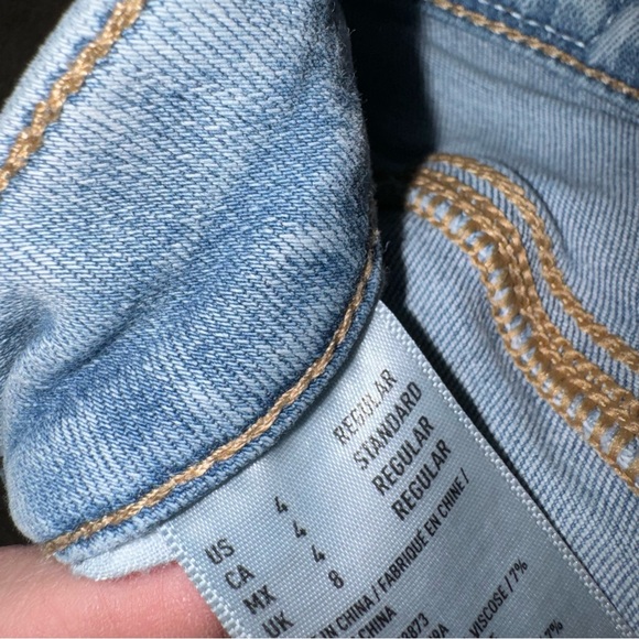 american eagle sz 4 ripped jeans - Picture 5 of 6